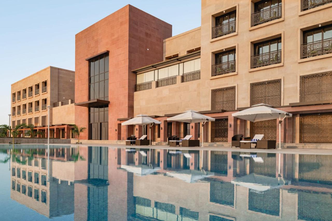 Ramada Encore By Wyndham Statue Of Unity Kevadia Exterior photo